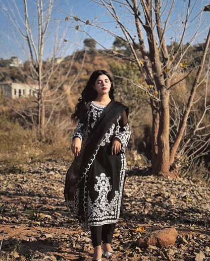 AGHA NOOR 3 Pcs LAWN EMBROIDERY DRESS With Chiffon Embroidery Dupatta