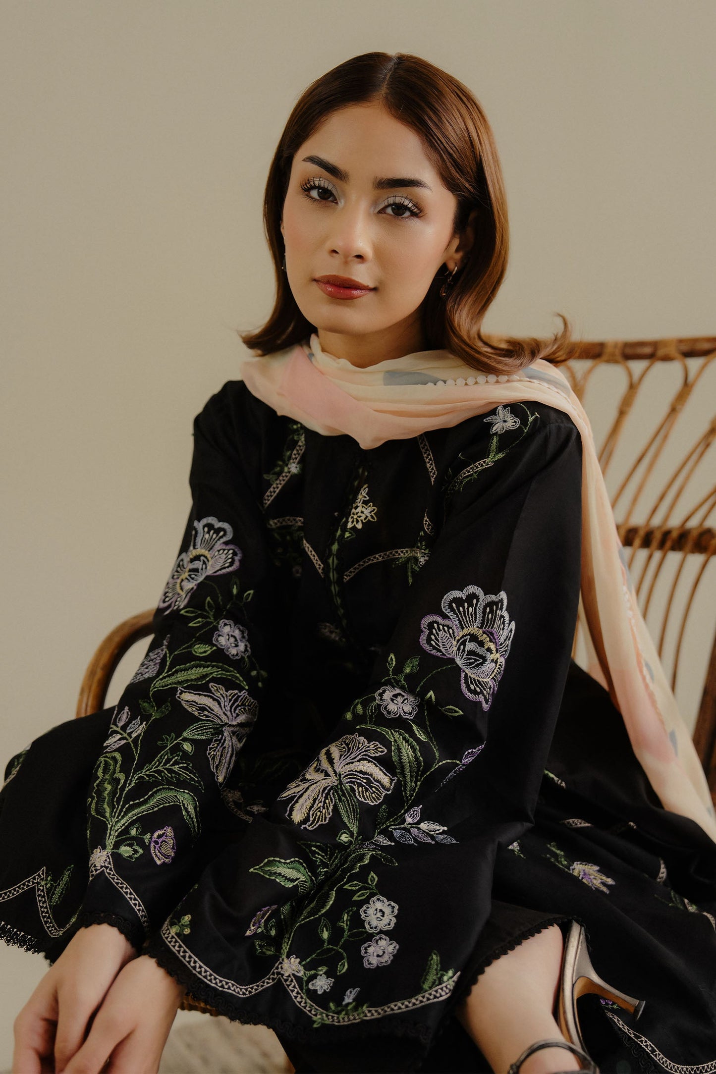 Zara Shah Jahan Lawn 3PC Embroided With Voil Diamond Dupatta