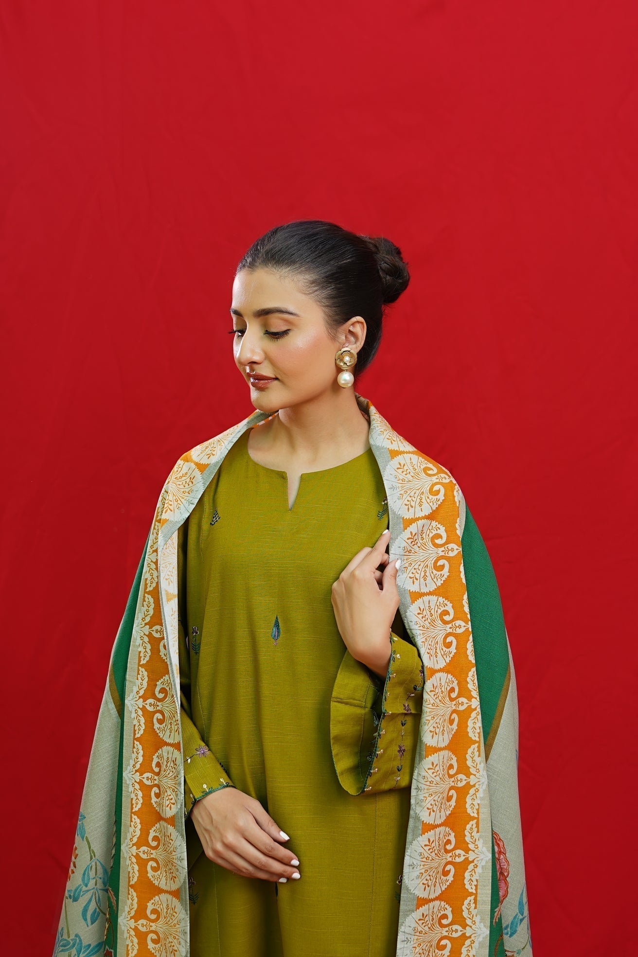 Lawn-3PC Embroidered Shirt with Digital Printed Jacquard Dupatta