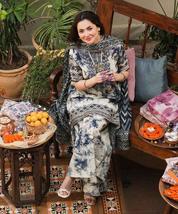 3PC-Printed Lawn Shirt With Voile Printed Dupatta