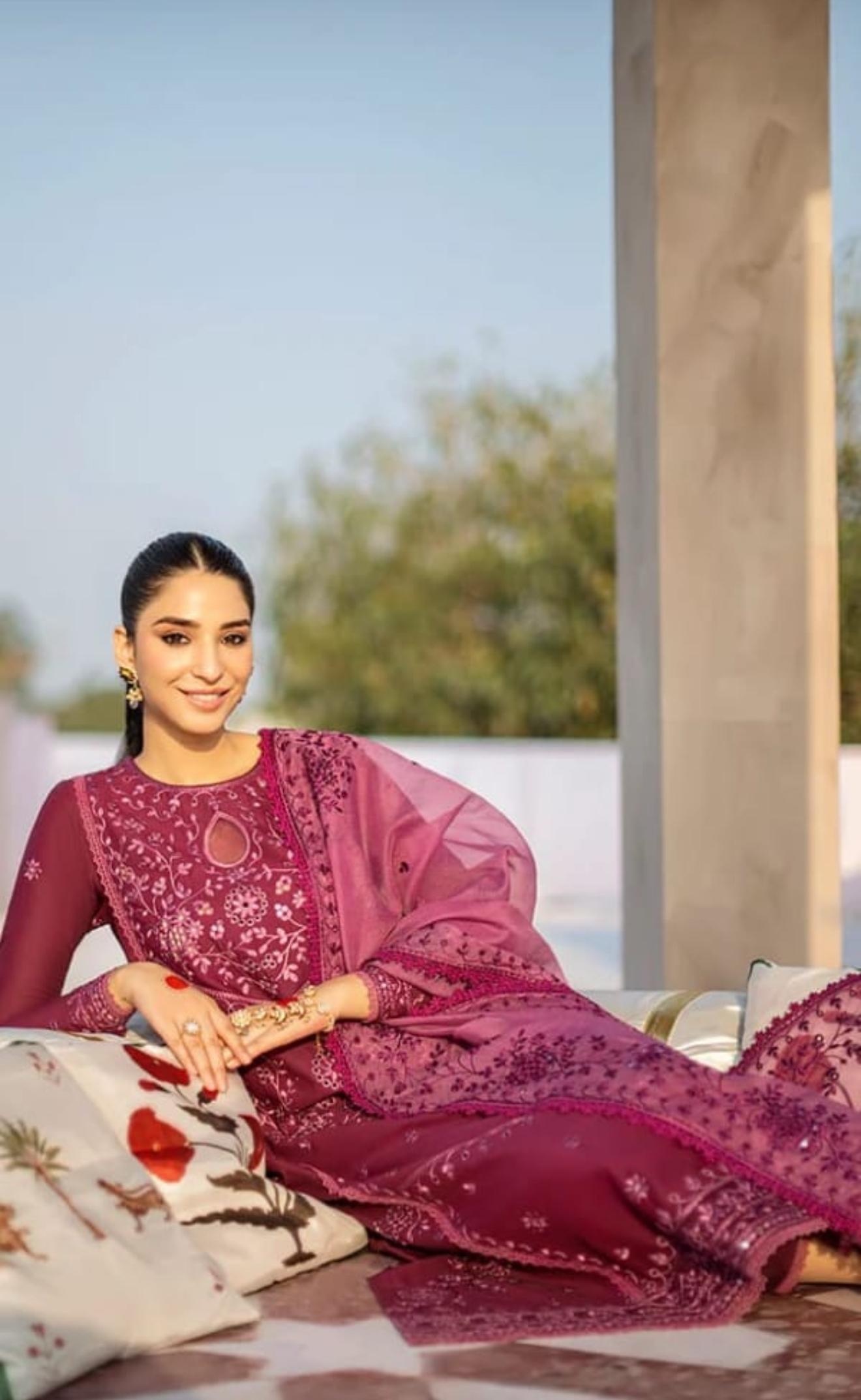Asim Jofa - 3PC Embroidered Lawn Suit - unstitch
