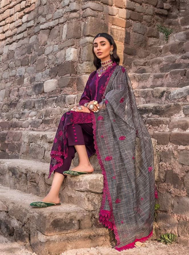 Zainab Chottani - 3PC Embroidered Lawn Suit - unstitch