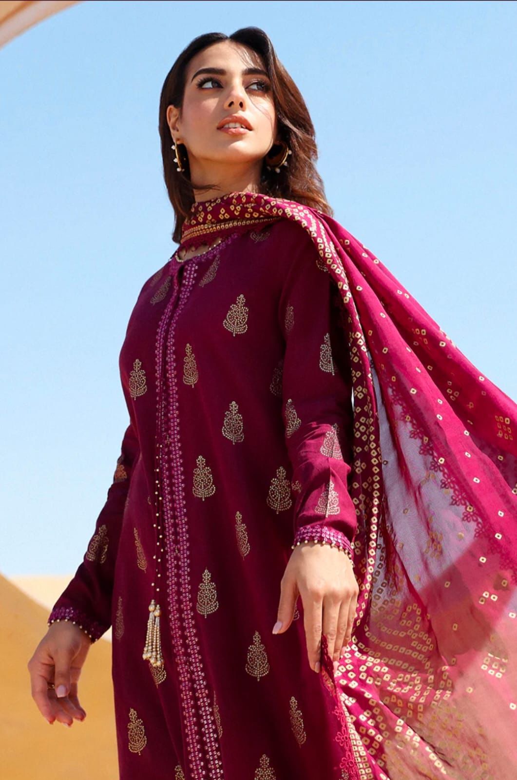 CRIMSON 3 Pcs LAWN EMBROIDERY DRESS With Diamond Dupatta