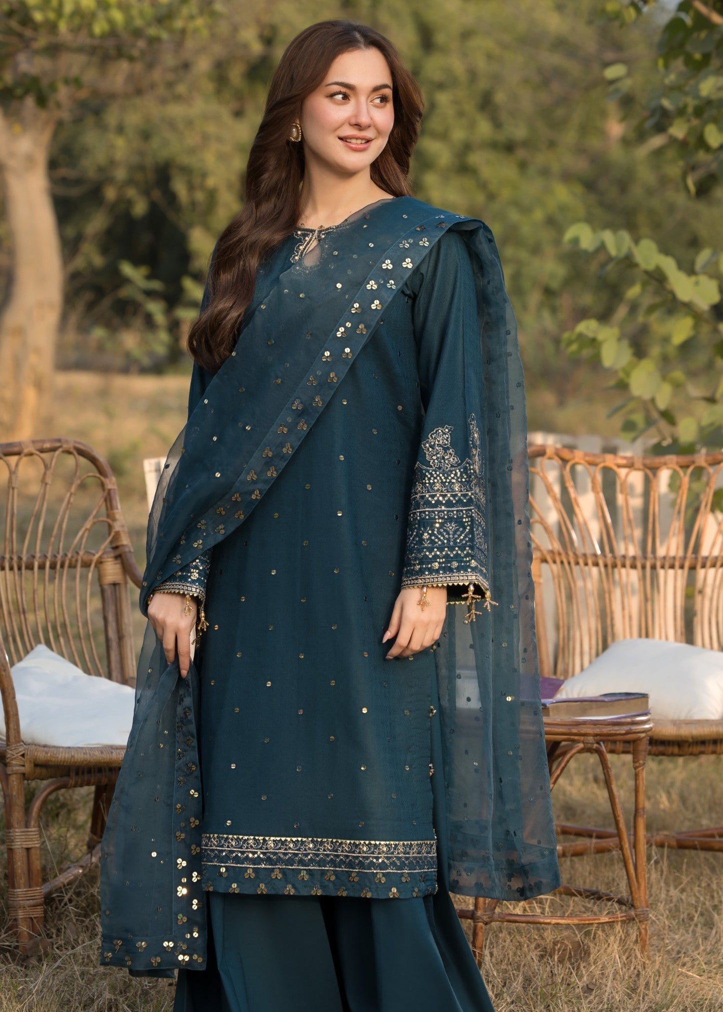 QALAMKAR Lawn 3PC Embroidered With Organza Embroidery Dupatta