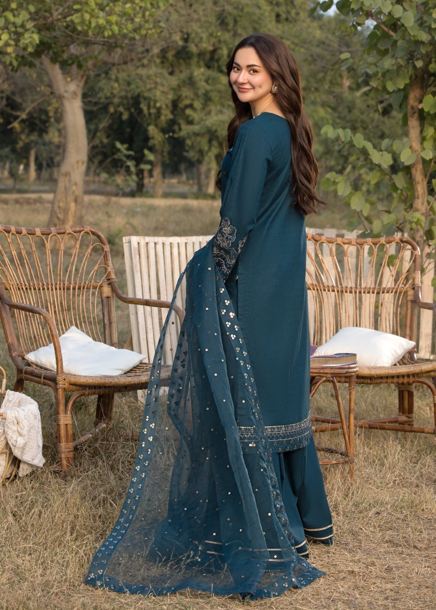 QALAMKAR Lawn 3PC Embroidered With Organza Embroidery Dupatta