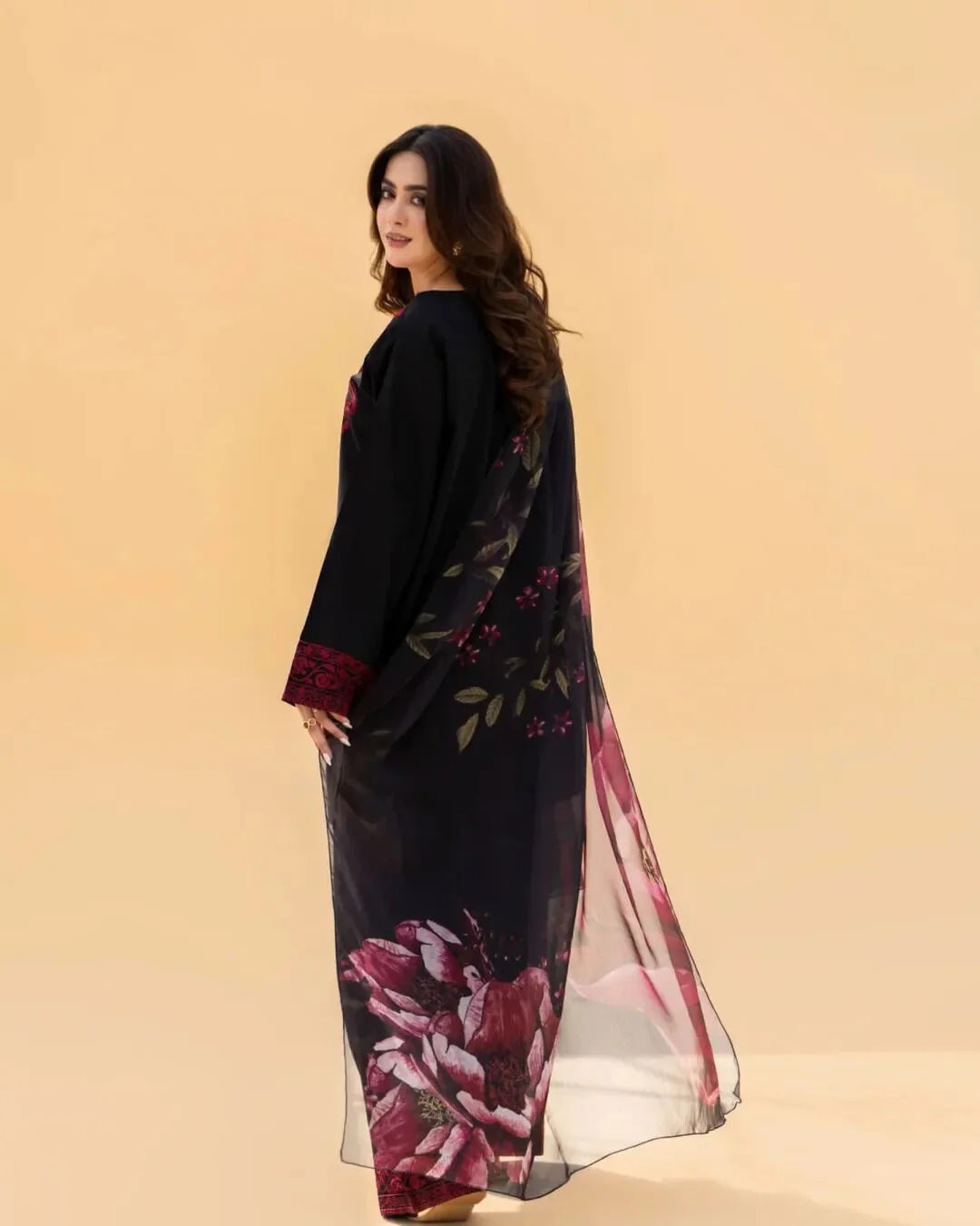 SAPPHIRE 3 Pcs LAWN EMBROIDERY DRESS With Diamond Dupatta