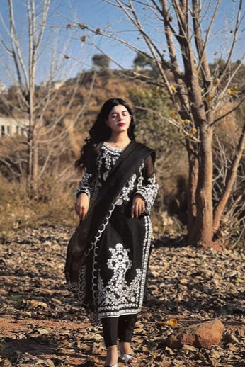 AGHA NOOR 3 Pcs LAWN EMBROIDERY DRESS With Chiffon Embroidery Dupatta
